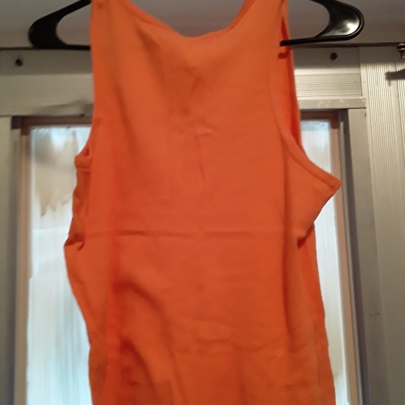 Ribbed Tank Top - Picture 3 of 3